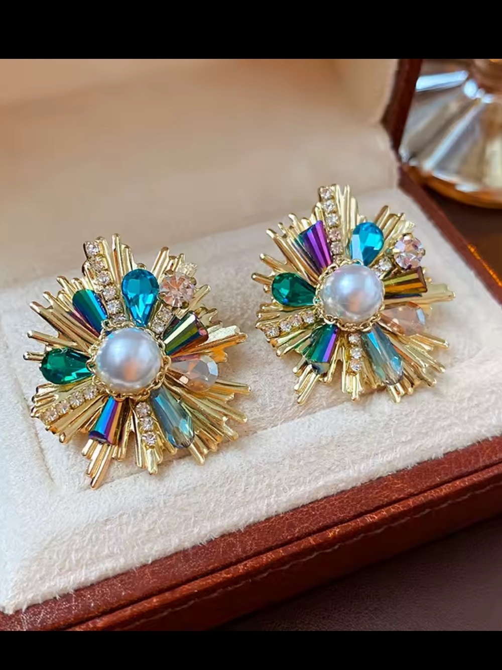 Gold Multicolor Pearl Burst Earrings - Women Jewelry - Picture 4 of 8